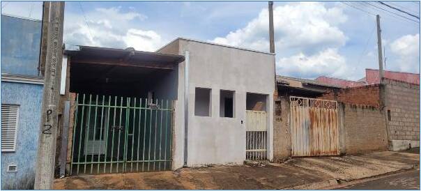 Casa à venda com 2 quartos, 44m² - Foto 1