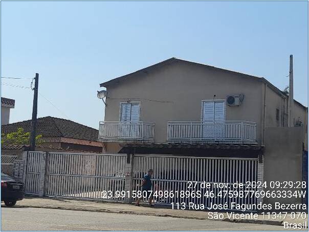 Casa à venda com 2 quartos, 69m² - Foto 2