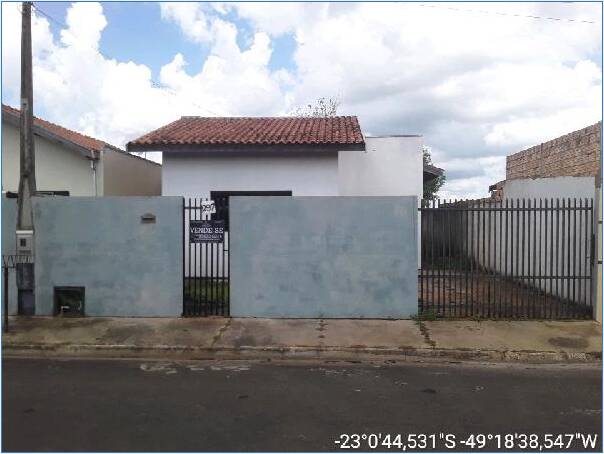 Casa à venda com 2 quartos, 48m² - Foto 1