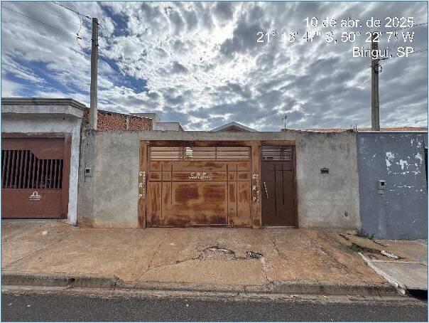 Casa à venda com 2 quartos, 49m² - Foto 2