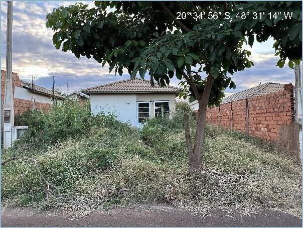 Casa à venda com 2 quartos, 45m² - Foto 1