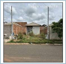 Casa à venda com 2 quartos, 43m² - Foto 1