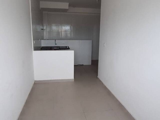 Apartamento para Venda em São Vicente - 4