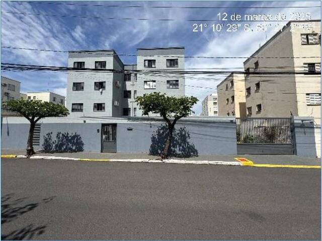 #10932 - Apartamento para Venda em Araçatuba - SP - 2