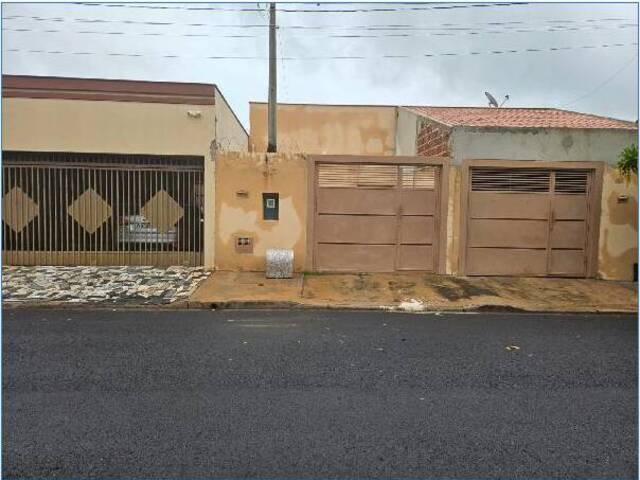 #10936 - Casa para Venda em Araçatuba - SP - 2