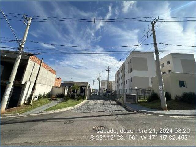 #10990 - Apartamento para Venda em Salto - SP - 1