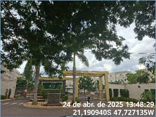  em  - 