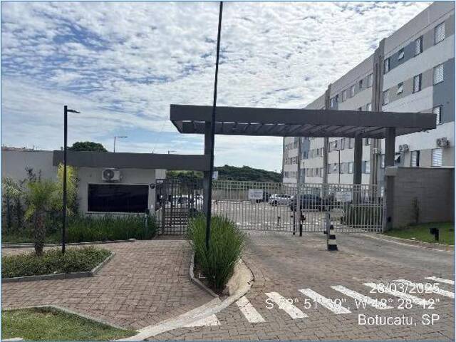 #11387 - Apartamento para Venda em Botucatu - SP - 1